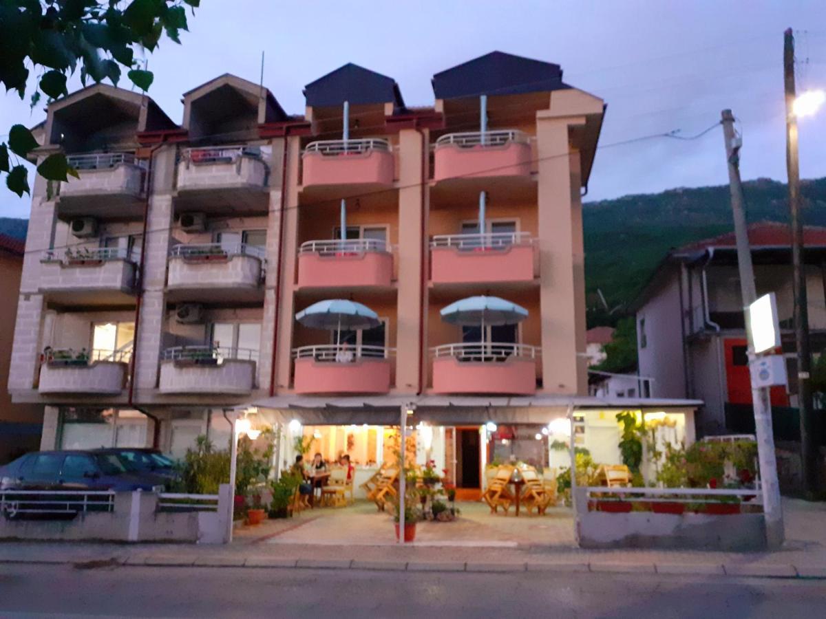 Apartmani Bakule Pestani Kültér fotó